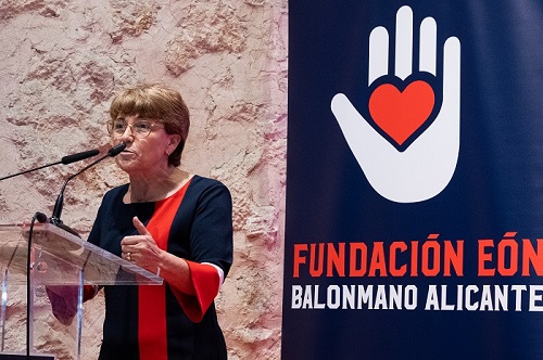 El equipo Eón Horneo de Balonmano de Alicante presenta su Fundación