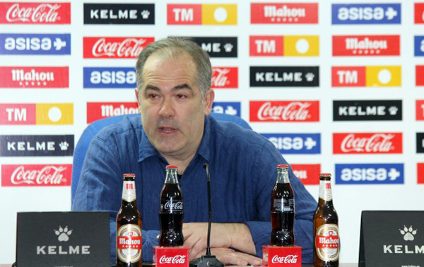 Josip Visnjic, nuevo entrenador del Hércules CF en rueda de prensa. Foto: Hércules CF