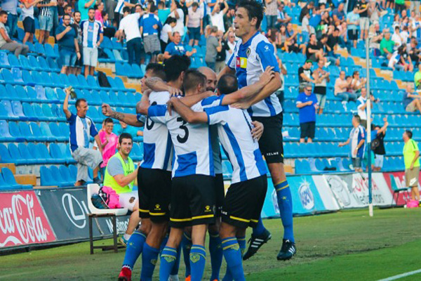 Jugadores del Hércules CF celebran el gol anotado ante el Espñaol B. Foto: Hércules CF