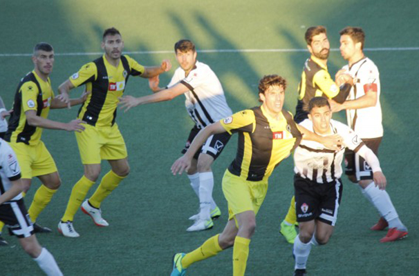 Momento del partido disputado entre el Hércules CF y el Ontenient. Foto: Hércules CF